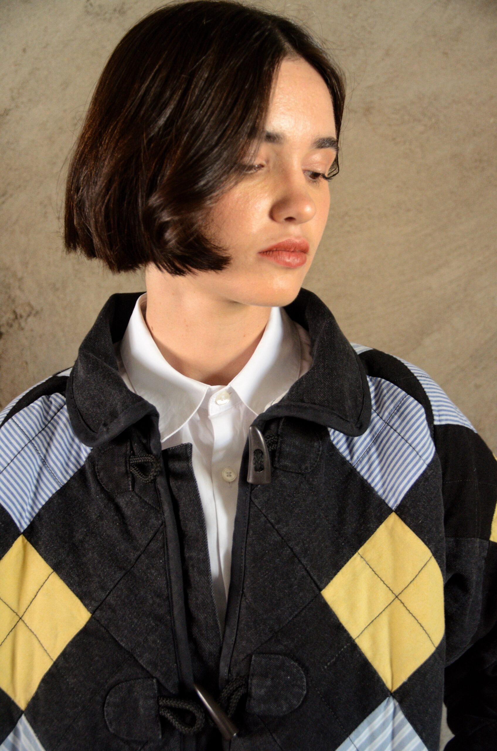 Manteau Antsa noir détail patchwork coton et denim matelassés